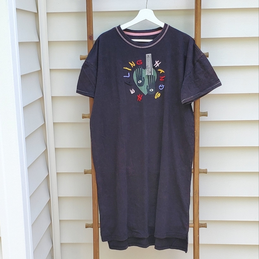 Women’s Black Graphic T-Shirt Dress